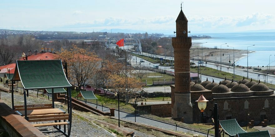 Mosque Tuğrul bey camii, Adilcevaz, photo