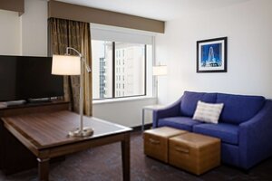 Гостиница Hampton Inn & Suites Dallas Downtown