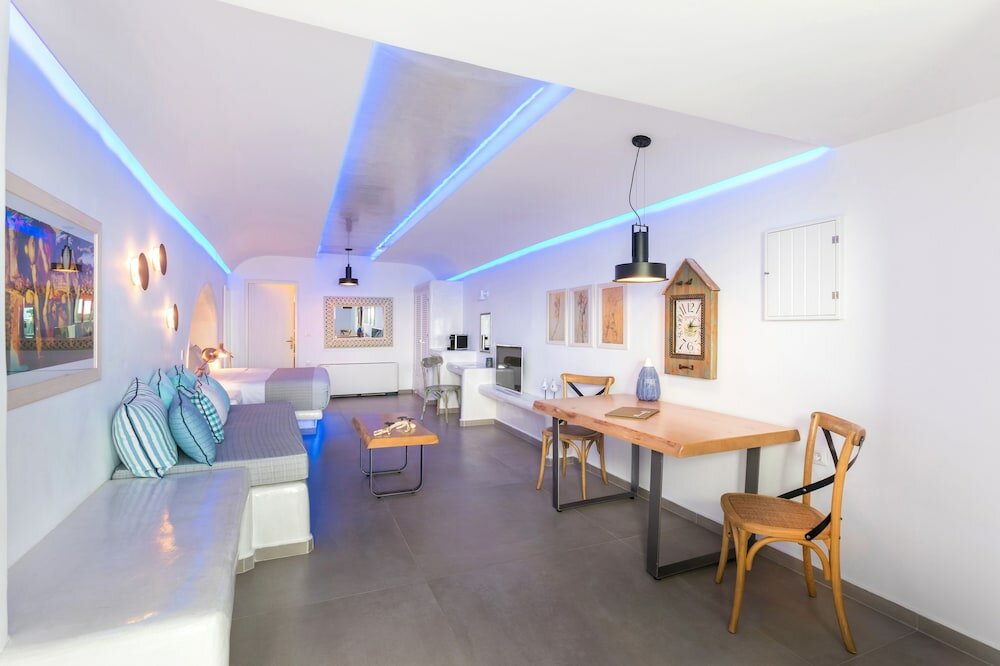 Фото Secret Legend Suites