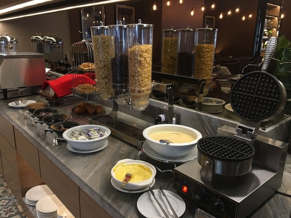 Фото Victoria Garden Hotel