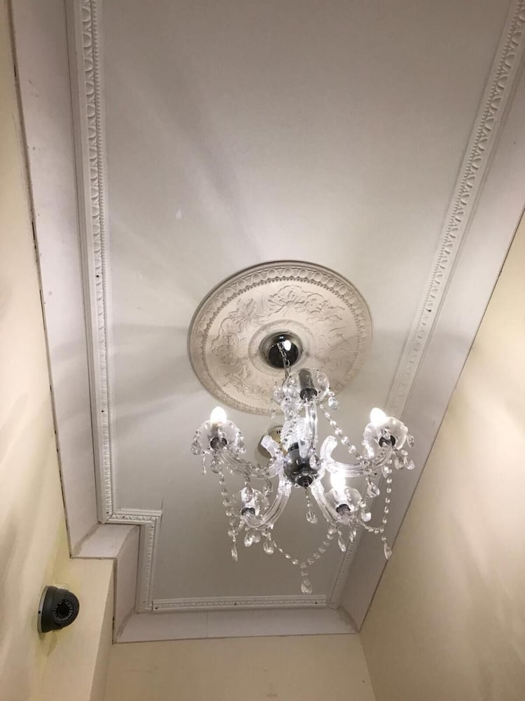 Фото Euro Bar and Hotel