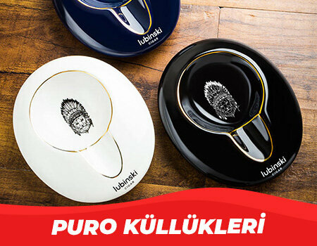Tobacco and smoking accessories shop Akmerkez Tobacco Shop, Istanbul, photo