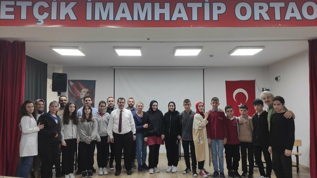 School Sehit Mete Yahsi Mehmetcik Middle School, Samsun, photo