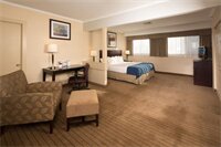 Фото Holiday Inn Express Boston - Waltham, an Ihg Hotel