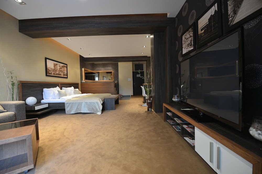 Фото Belgrade Boutique Hotel