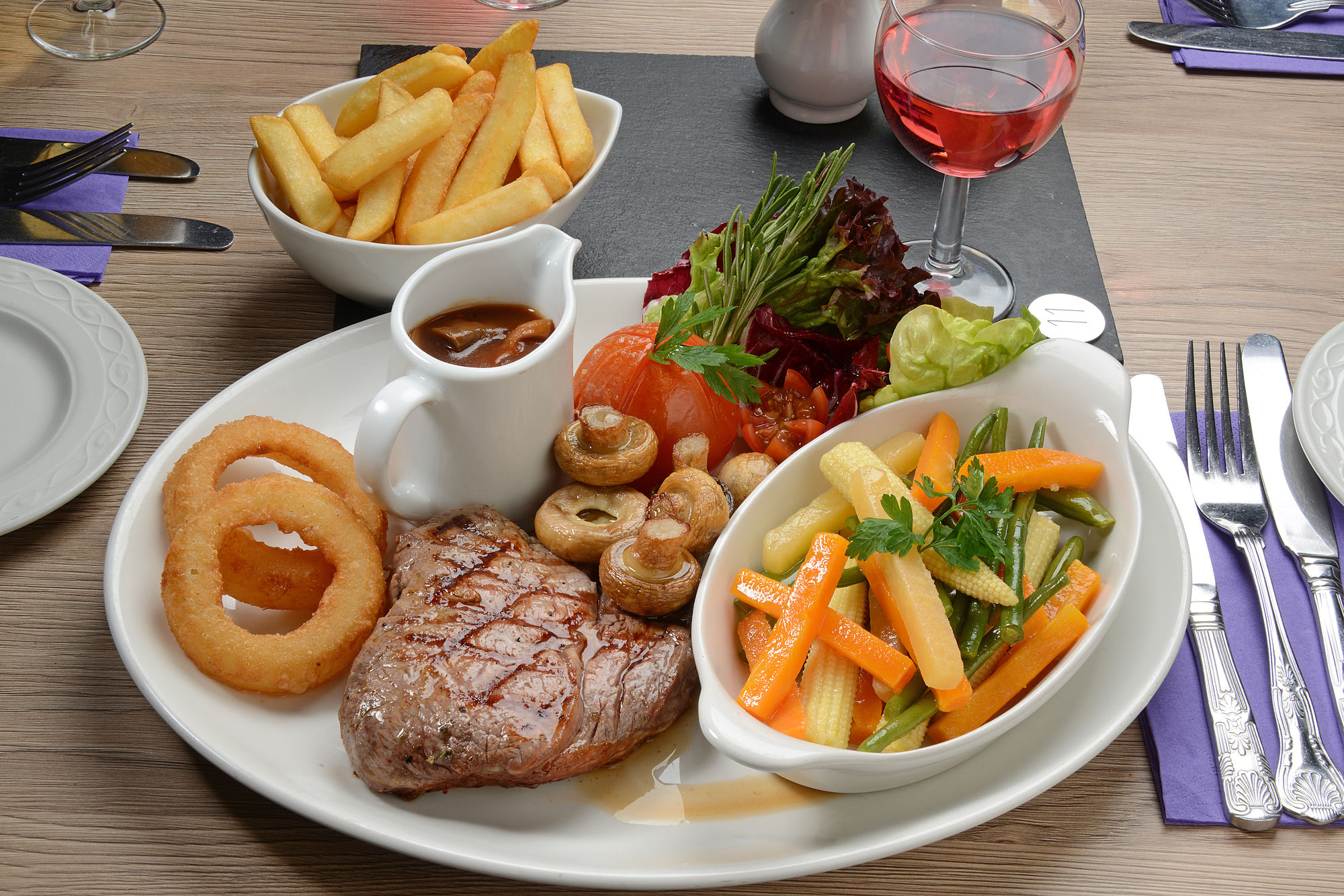 Фото Ruskin Hotel