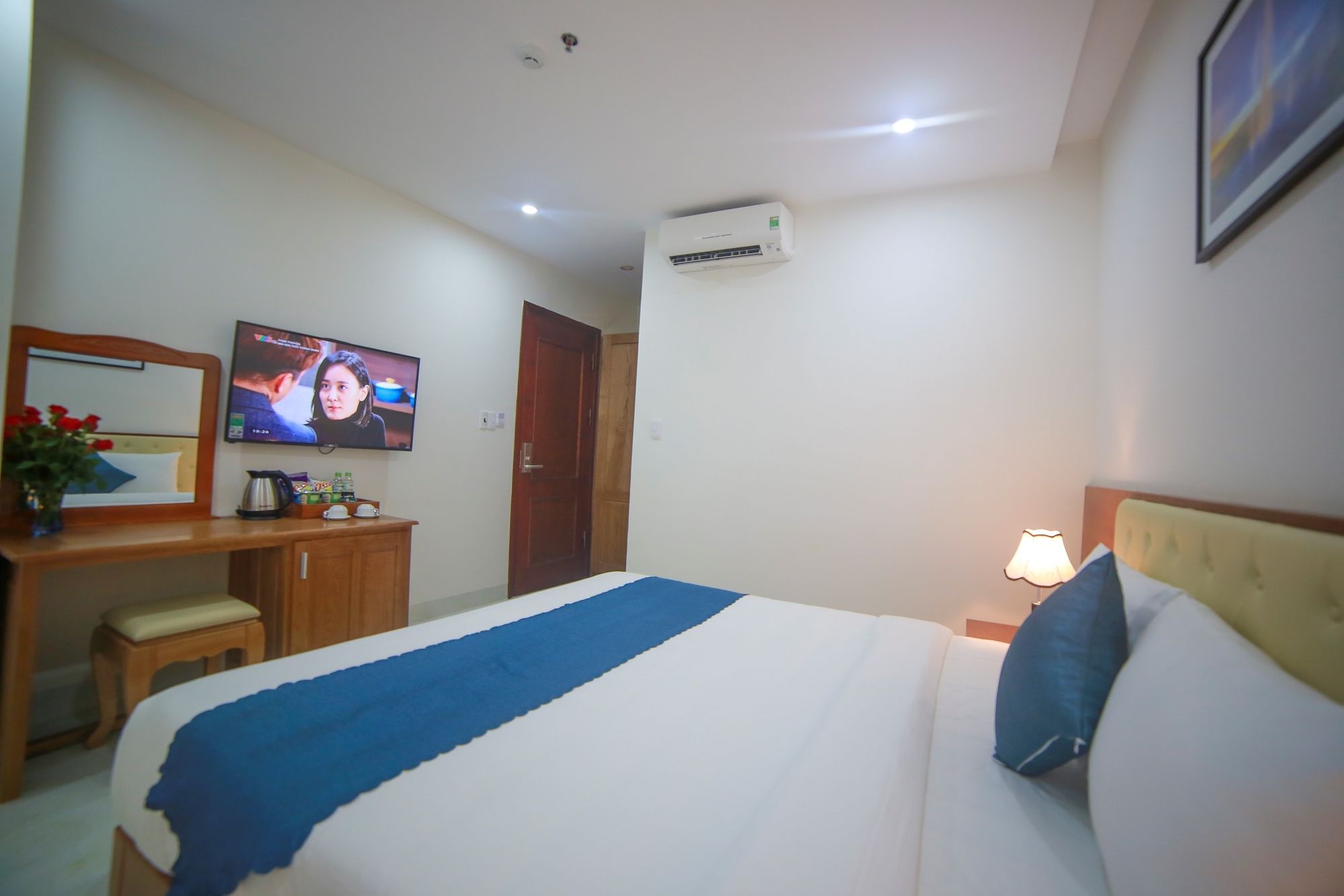 Фото Toan Thang Hotel