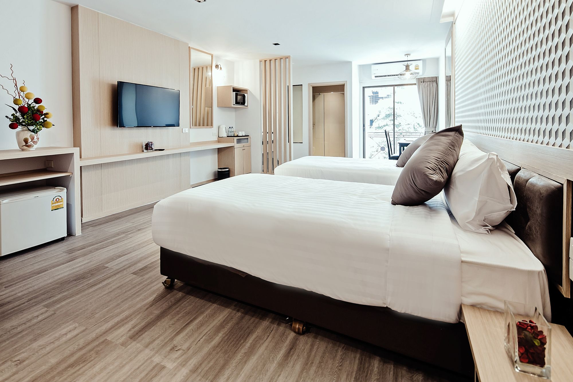 Фото Three Sukhumvit Hotel