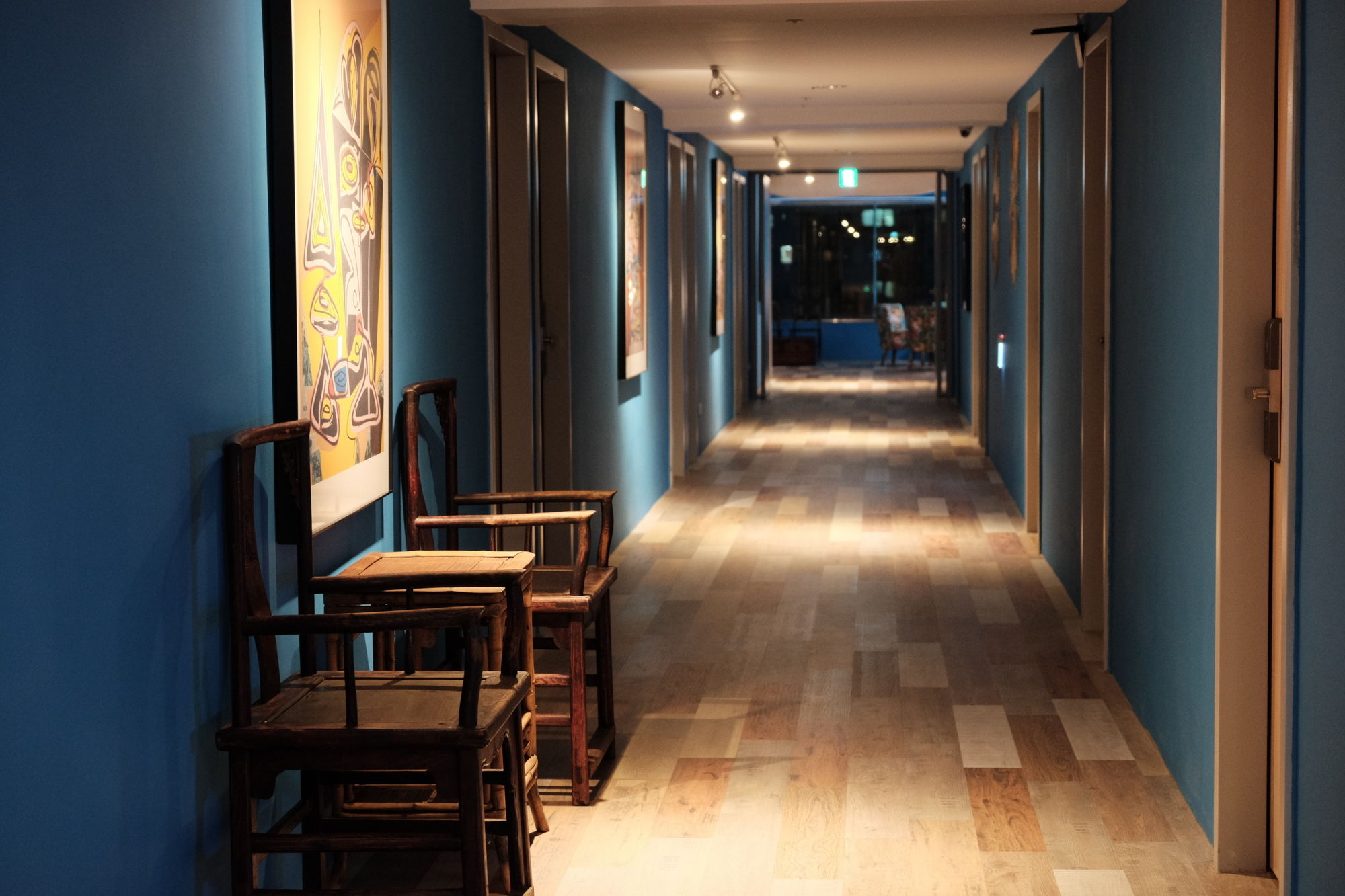 Фото Happy Inn & Hostel
