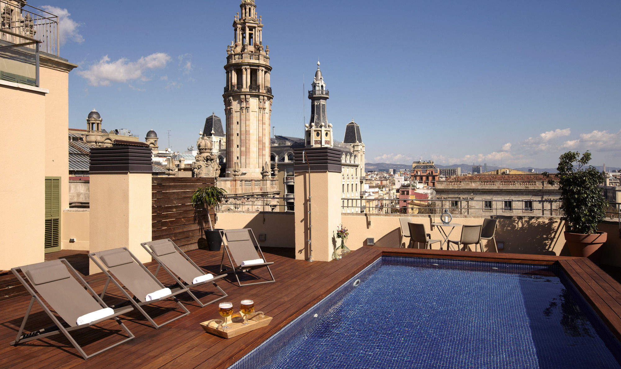 Фото Duquesa Suites