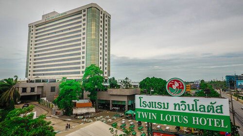 Гостиница Twin Lotus Hotel в Накхонситхаммарате