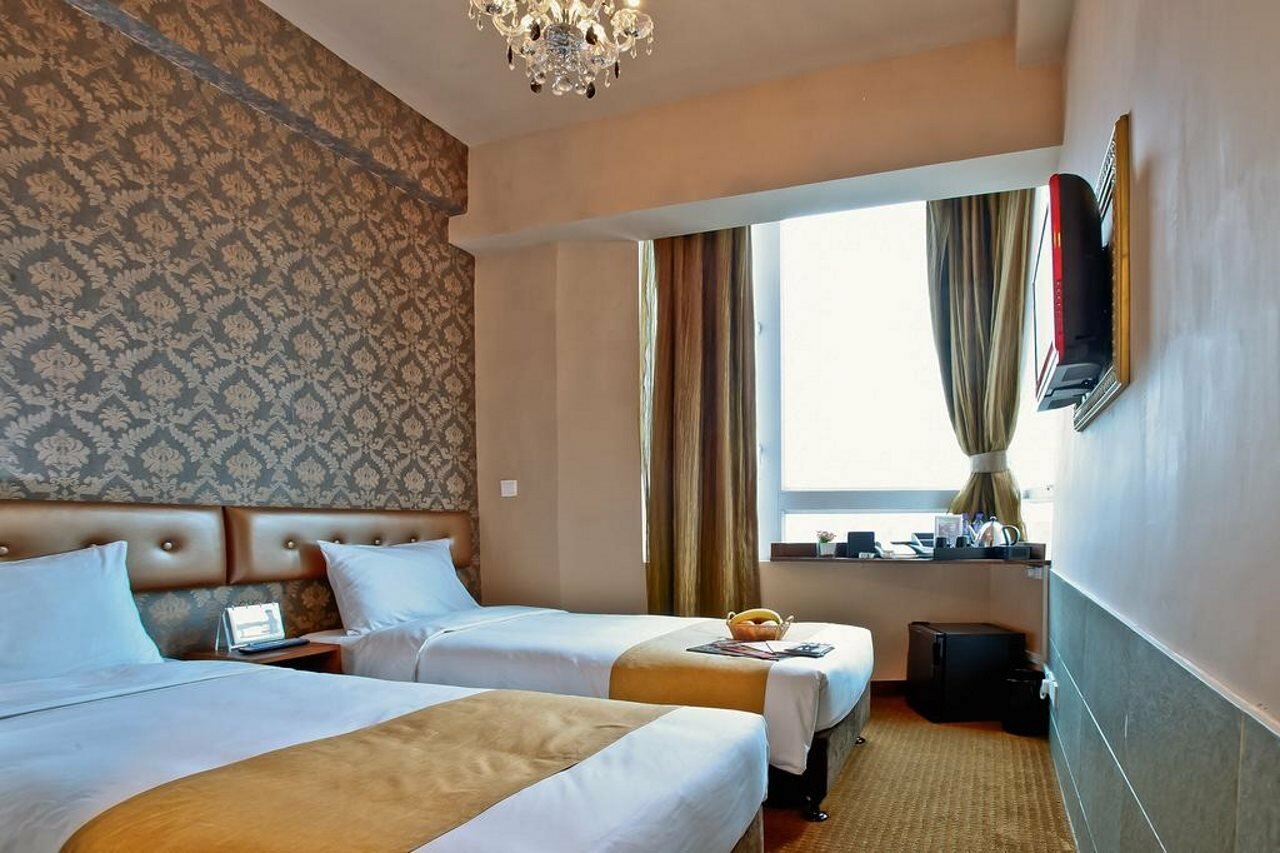 Фото Ramada by Wyndham Hong Kong Harbour View