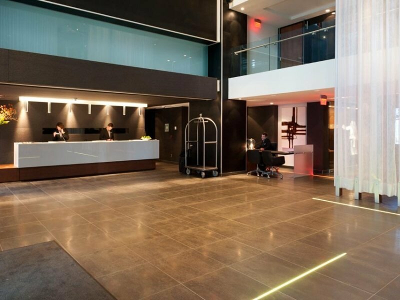 Фото Le Germain Hotel Maple Leaf Square