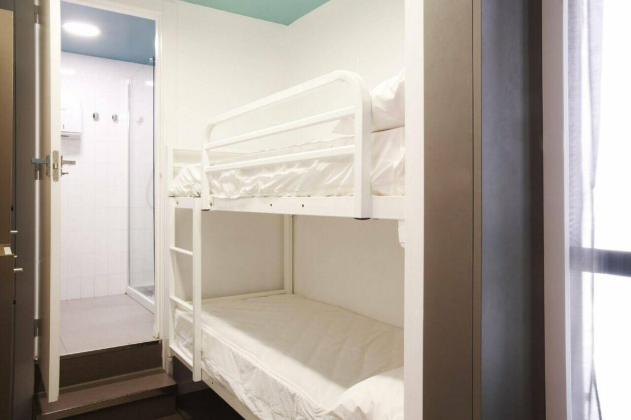 Фото Latroupe Poblenou Beach