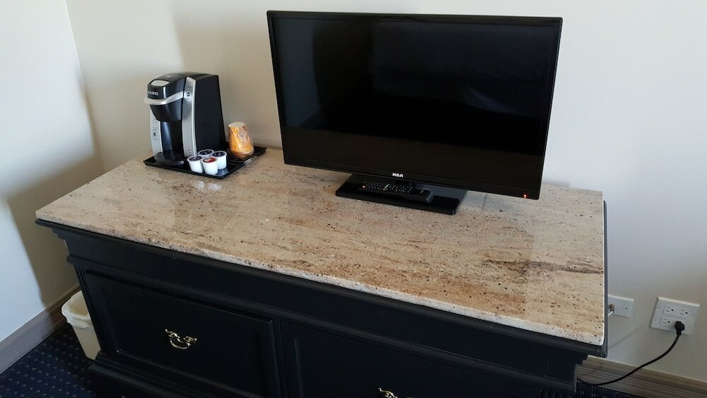 Фото Montecassino Hotel and Event Venue