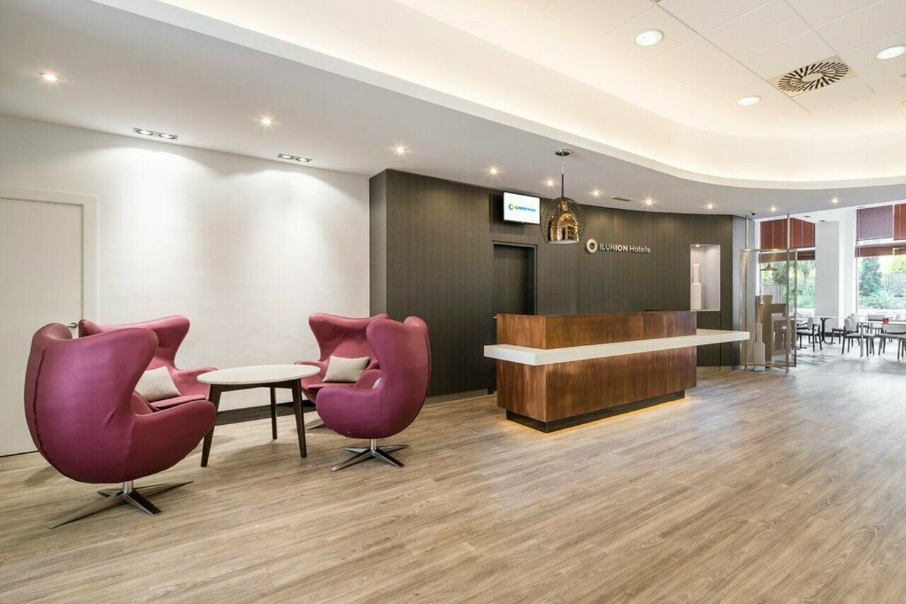 Фото Hotel Ilunion Valencia 3