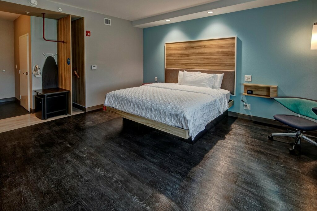 Hotel Tru by Hilton Roanoke Hollins, Roanoke, photo