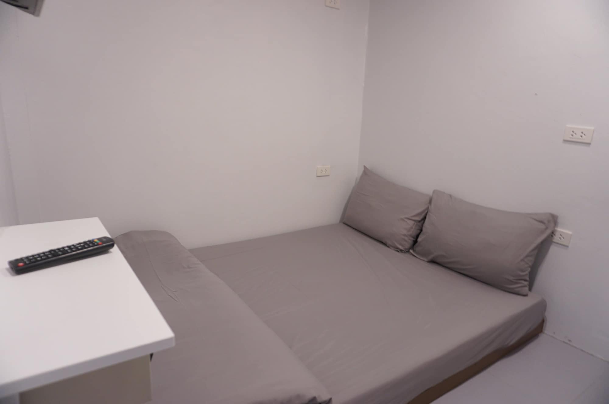 Фото Minimal House Patong - Adults Only