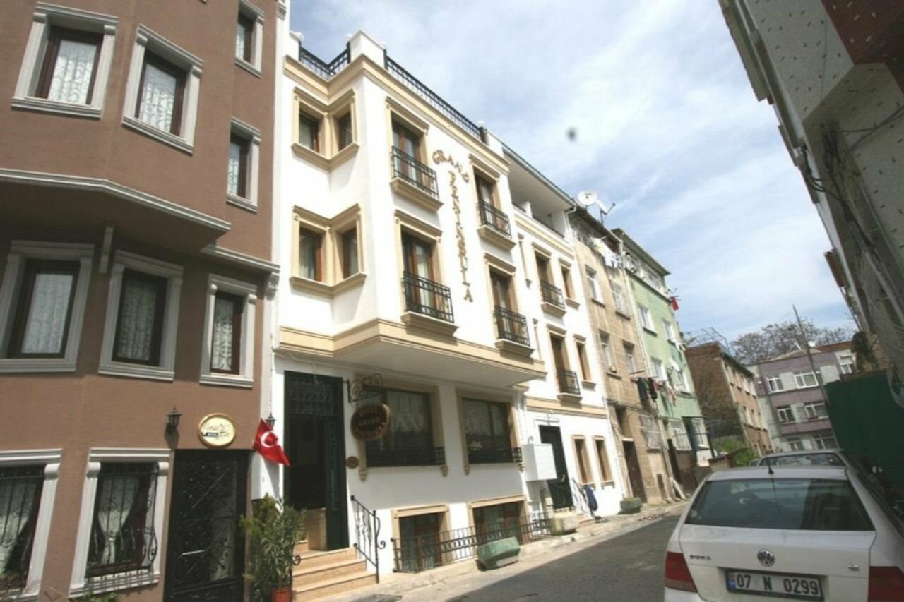 Фото отеля 2