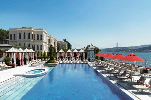 Внешний вид отеля Four Seasons Istanbul at the Bosphorus в Бешикташе, фото 3