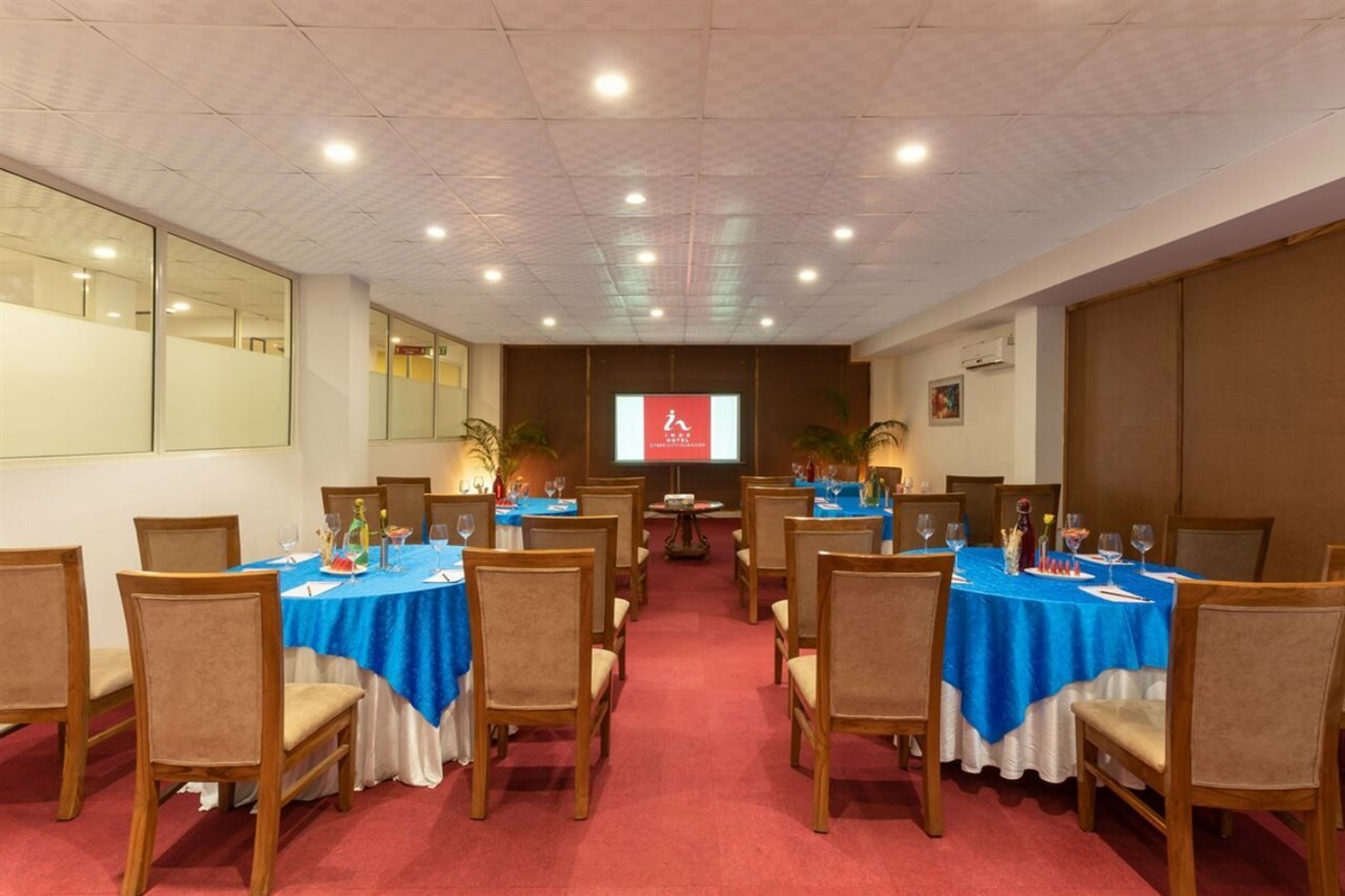 Фото Inde Hotel Cyber City