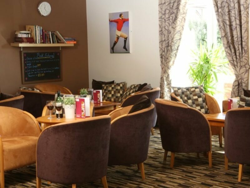 Фото Holiday Inn Express Manchester East, an Ihg Hotel