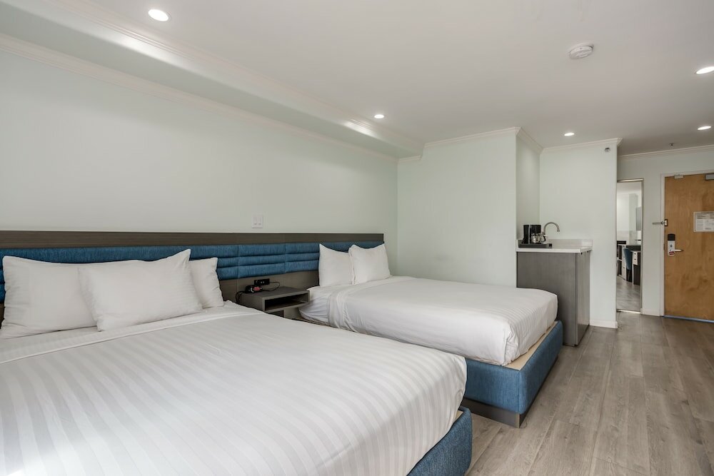 Фото Pacifica Beach Hotel