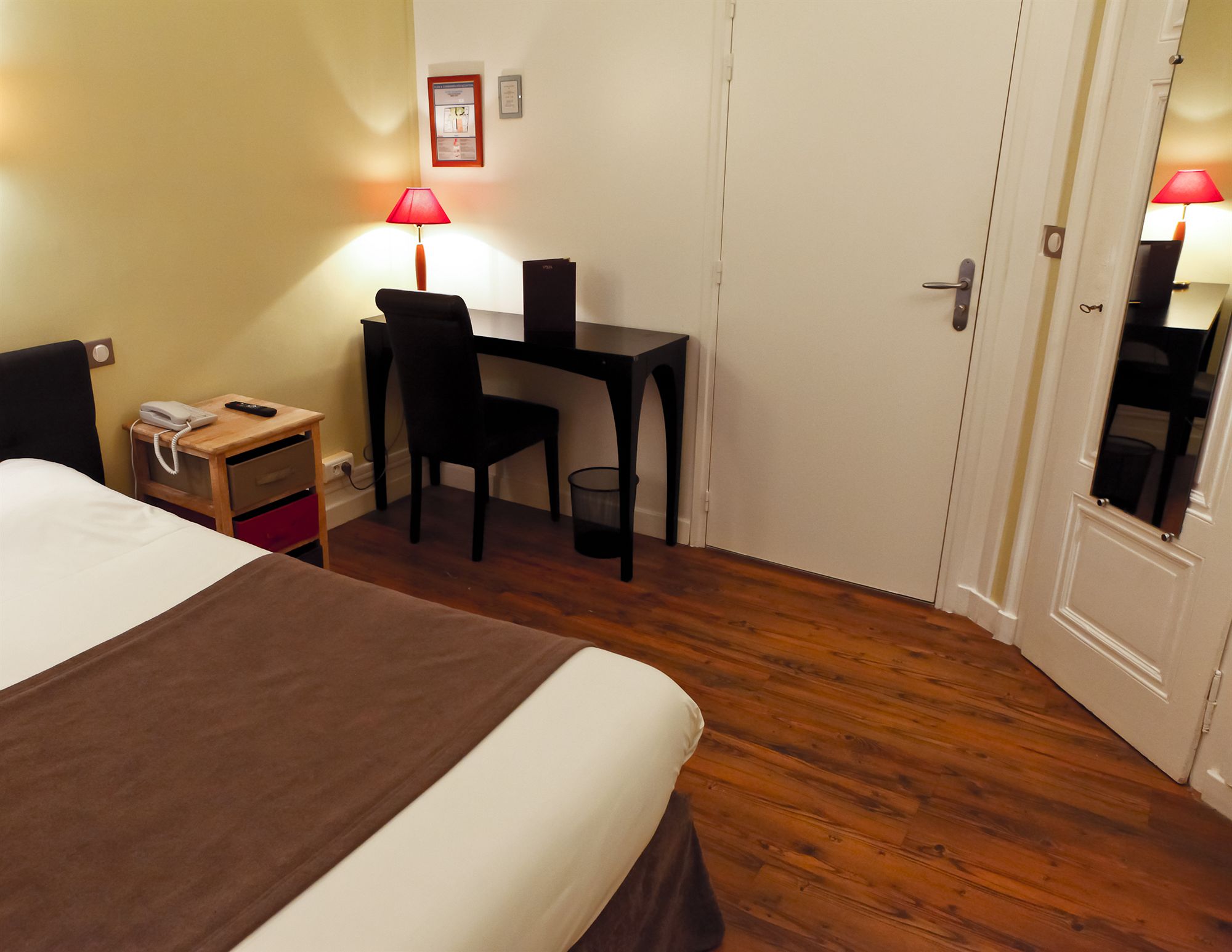 Фото Hôtel du Dauphin