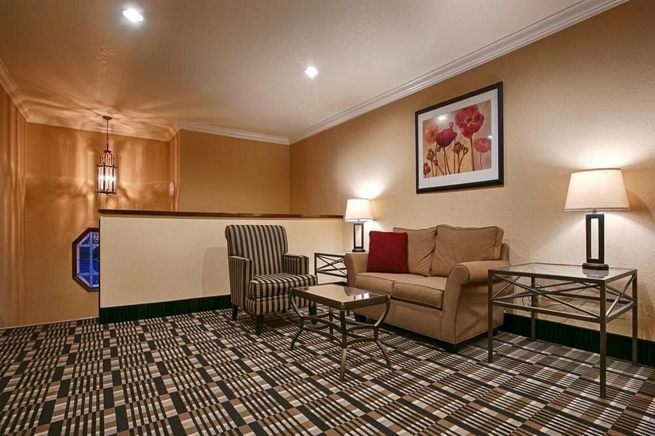 Фото Best Western Town & Country Lodge