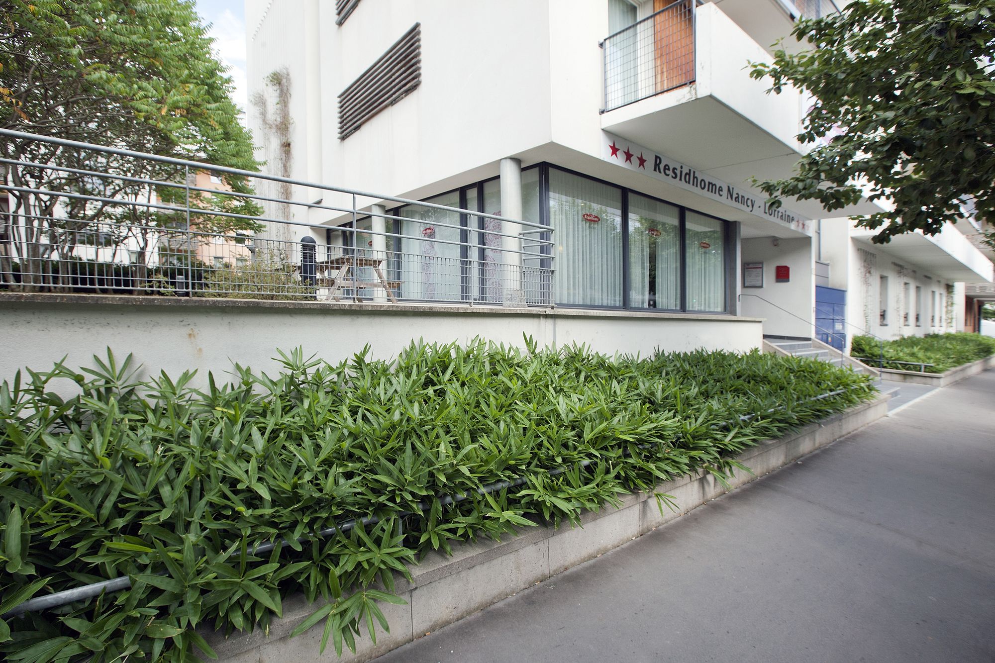 Фото Residhome Appart Hotel Nancy Lorraine