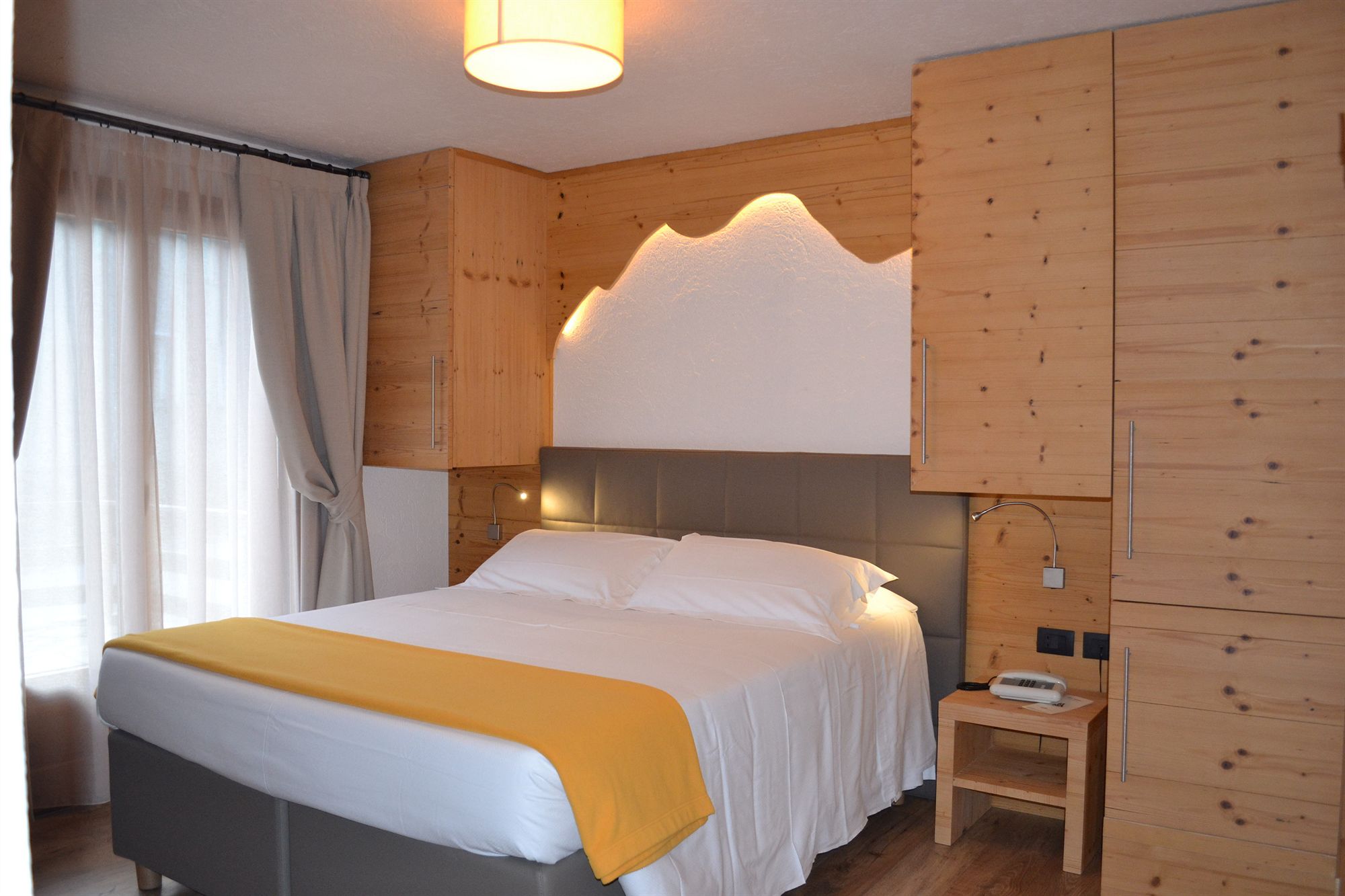 Фото Pilier d'Angle