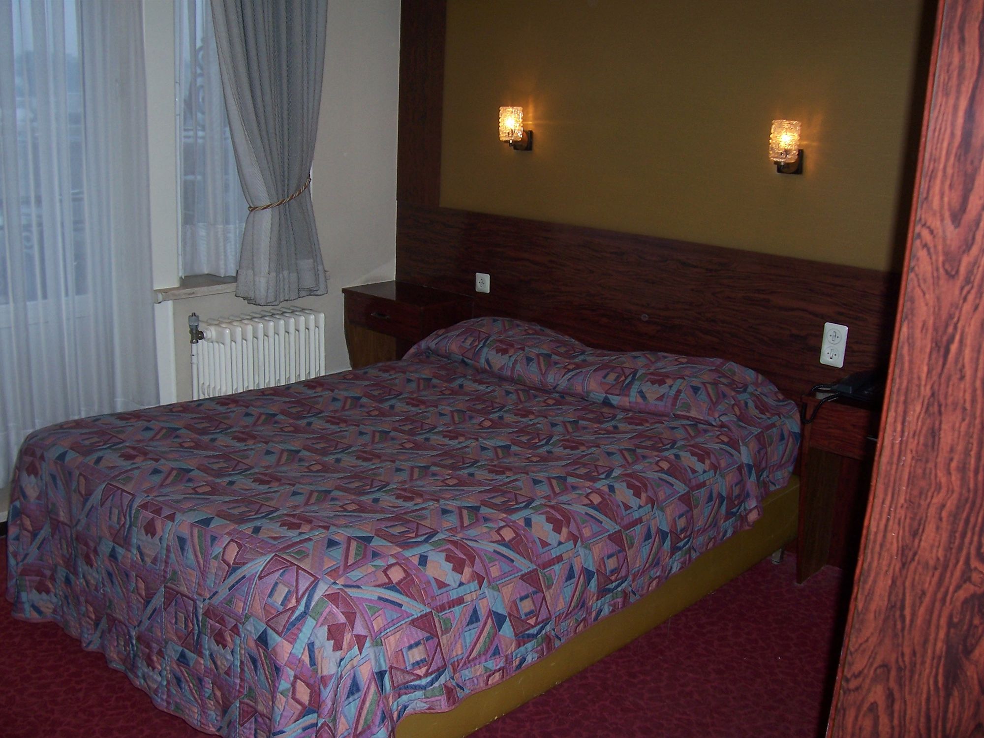 Фото Manhattan Hotel Brussels