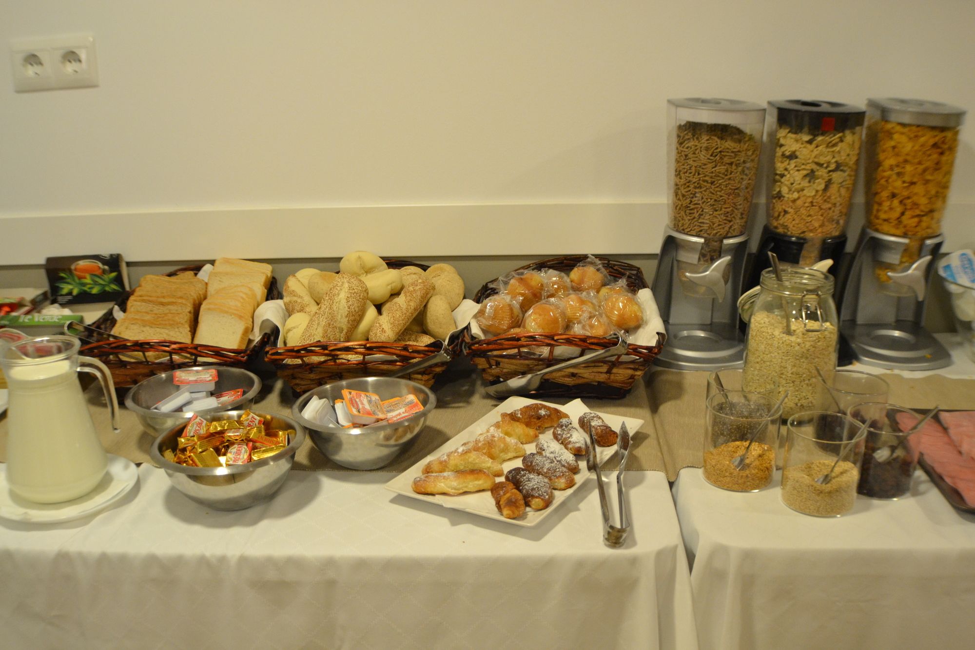 Фото Hotel Sur Málaga