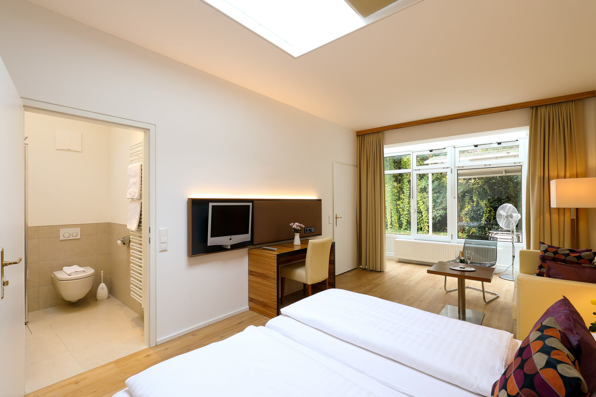 Фото Hotel Jedermann