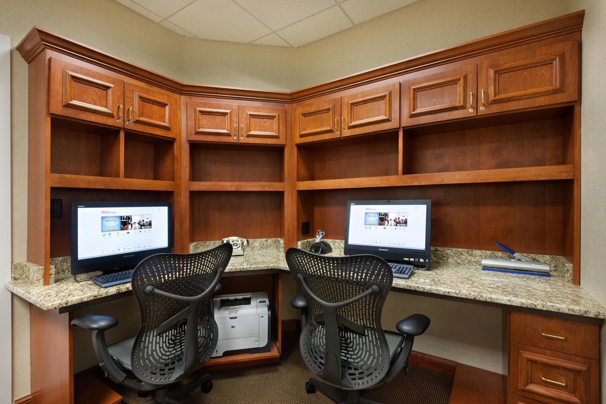 Фото Hilton Garden Inn Schaumburg