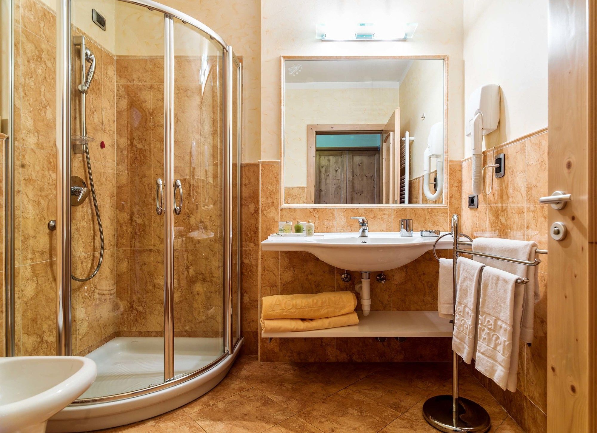 Фото Leading Relax Hotel Maria