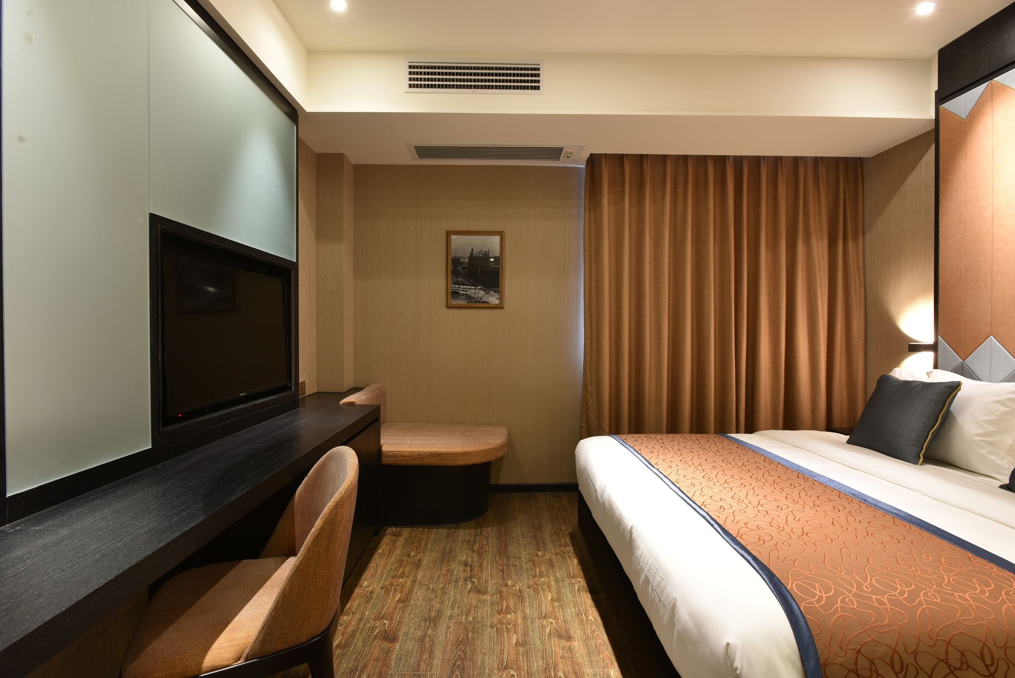 Фото Shanghai Deco Hotel