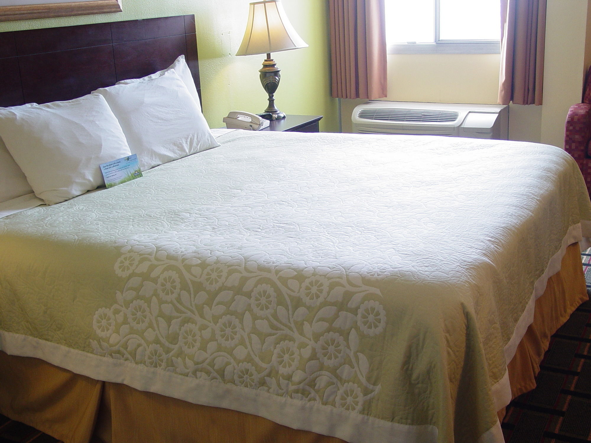 Фото Days Hotel & Conference Center by Wyndham Danville