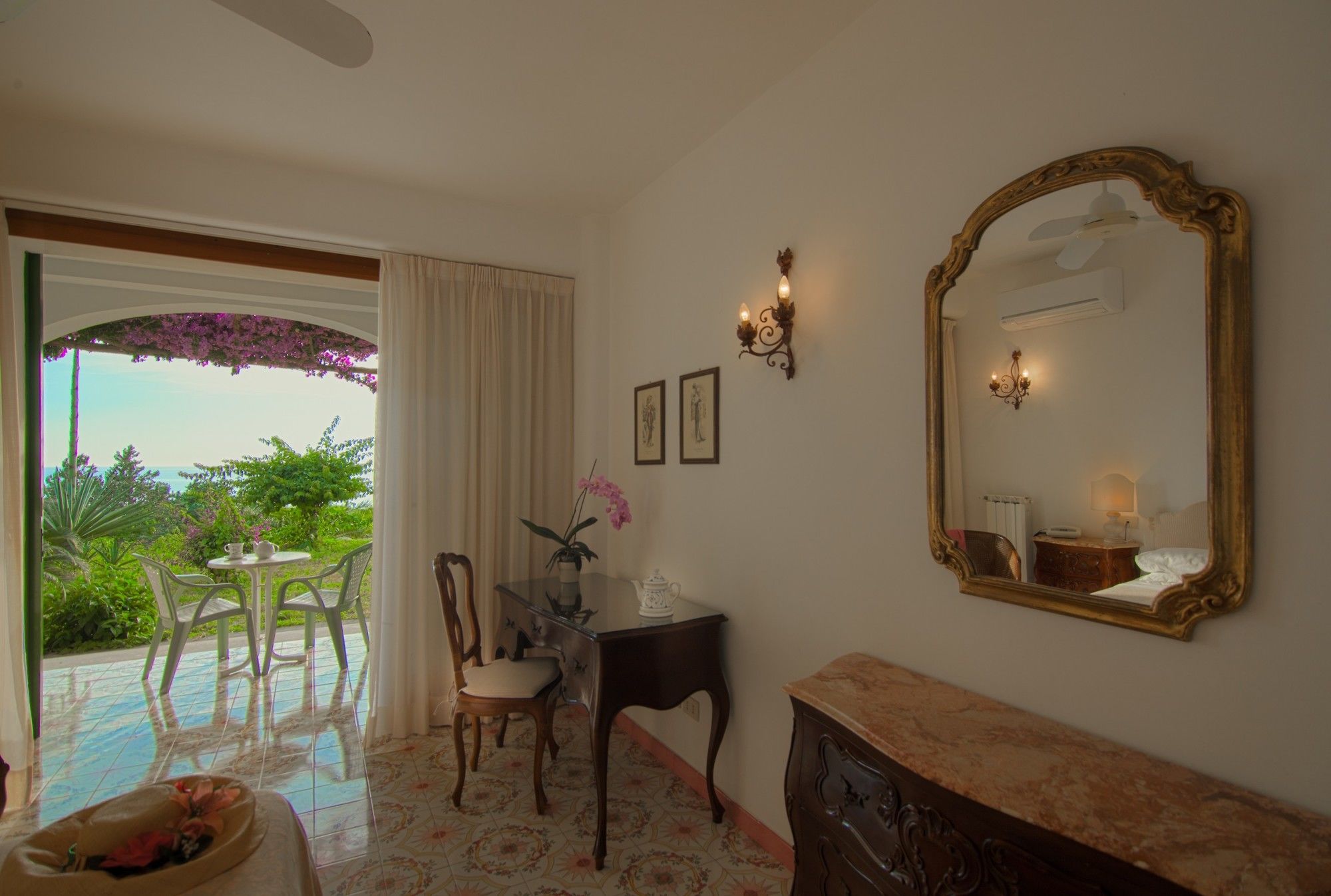 Фото Semiramis Hotel De Charme