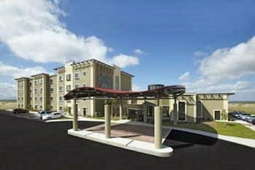 Внешний вид отеля Best Western Plus Lackland Hotel & Suites в Сан-Антонио, фото 3