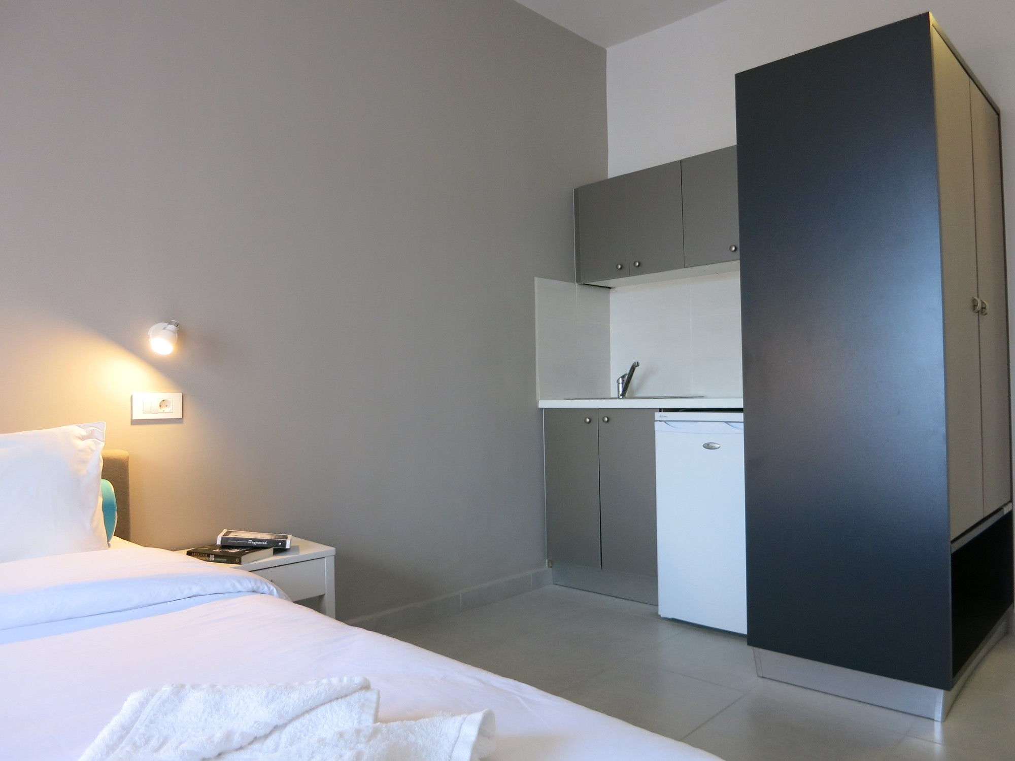 Фото Amaryllis Hotel Apartments