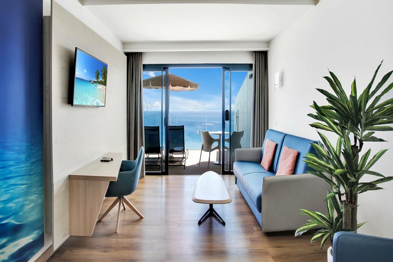 Фото Apartamentos Garden & Sea Boutique Lodging by Livvo