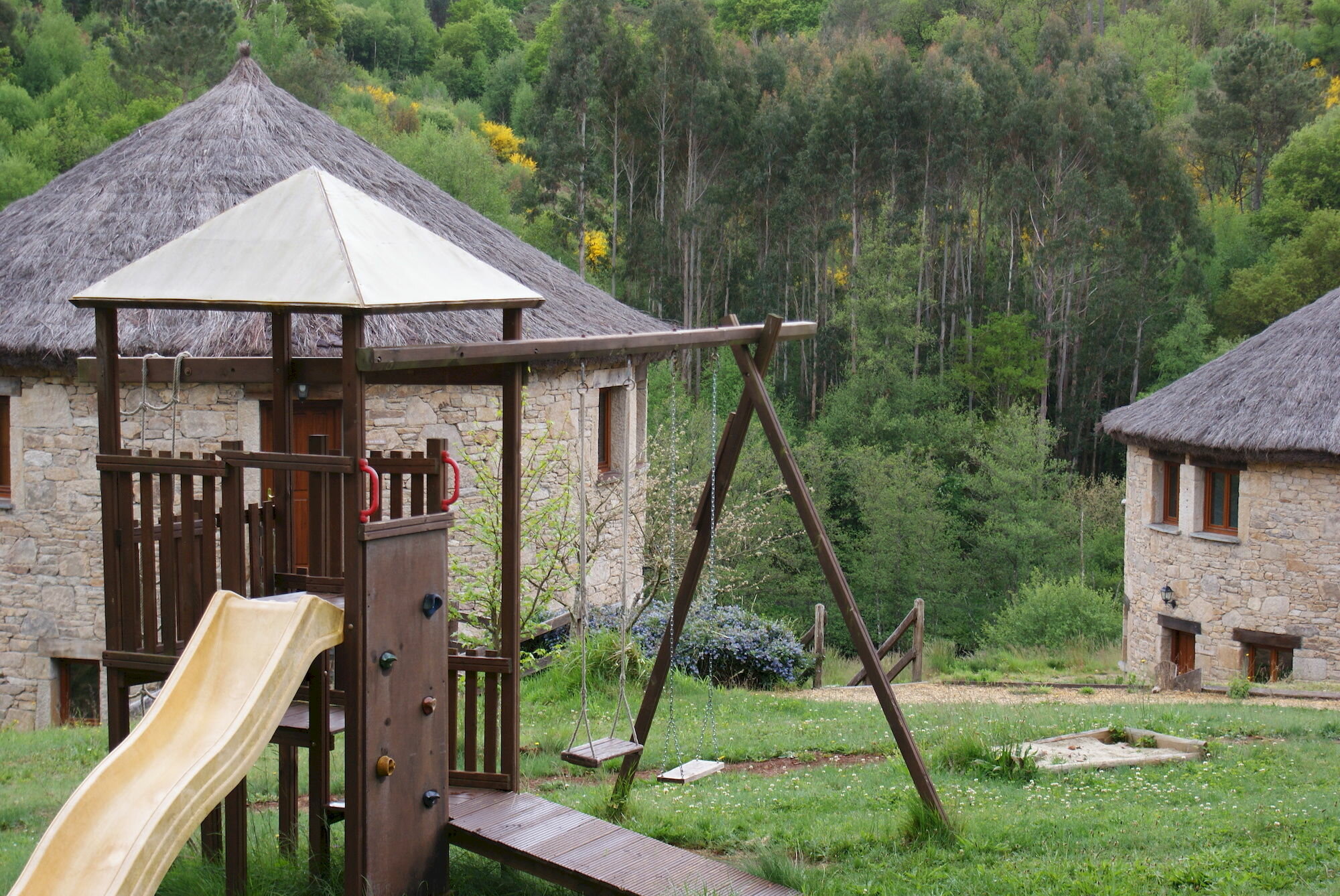 Фото Hotel Balneario Rio Pambre