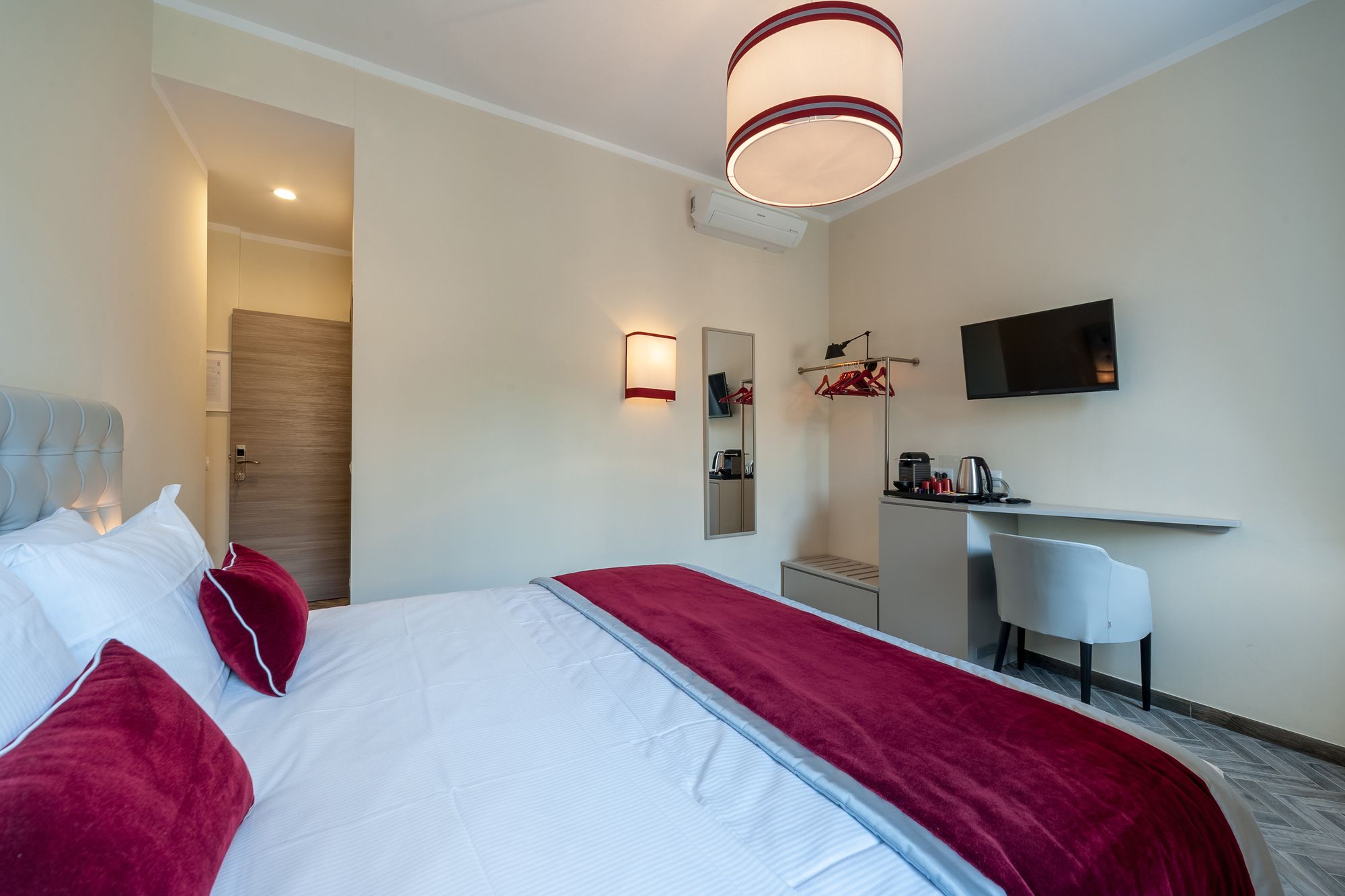 Фото Foro Romano Luxury Suites