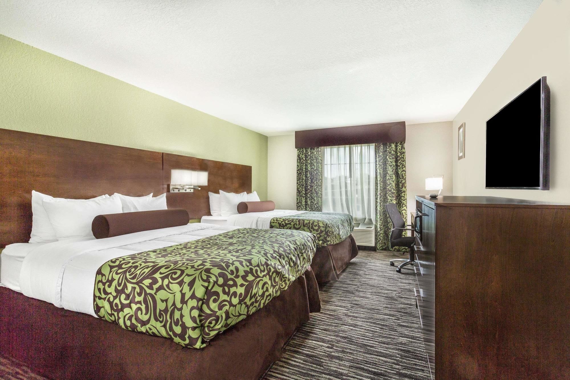 Фото Comfort Inn & Suites North Little Rock Jfk Blvd