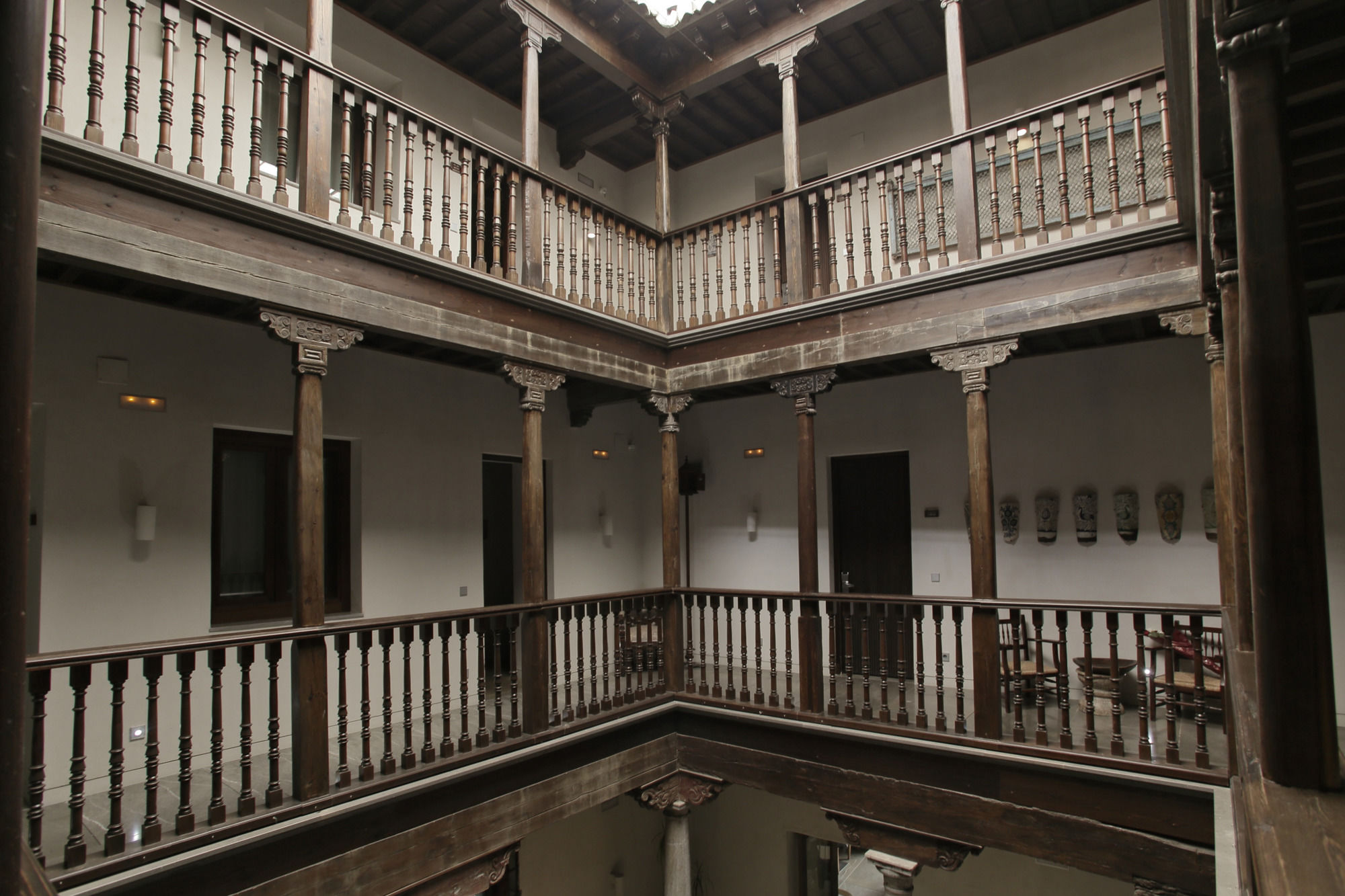 Фото Shine Albayzín Hotel & Granada