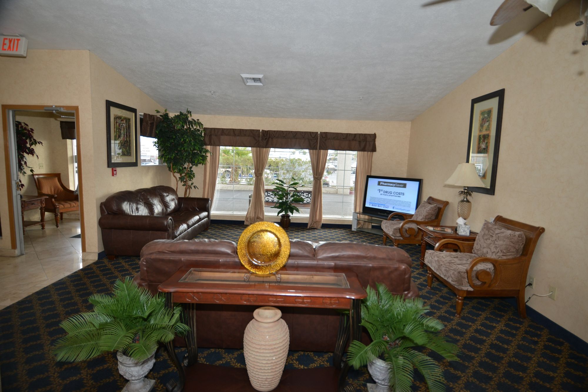 Фото Sunrise Inn Hotel