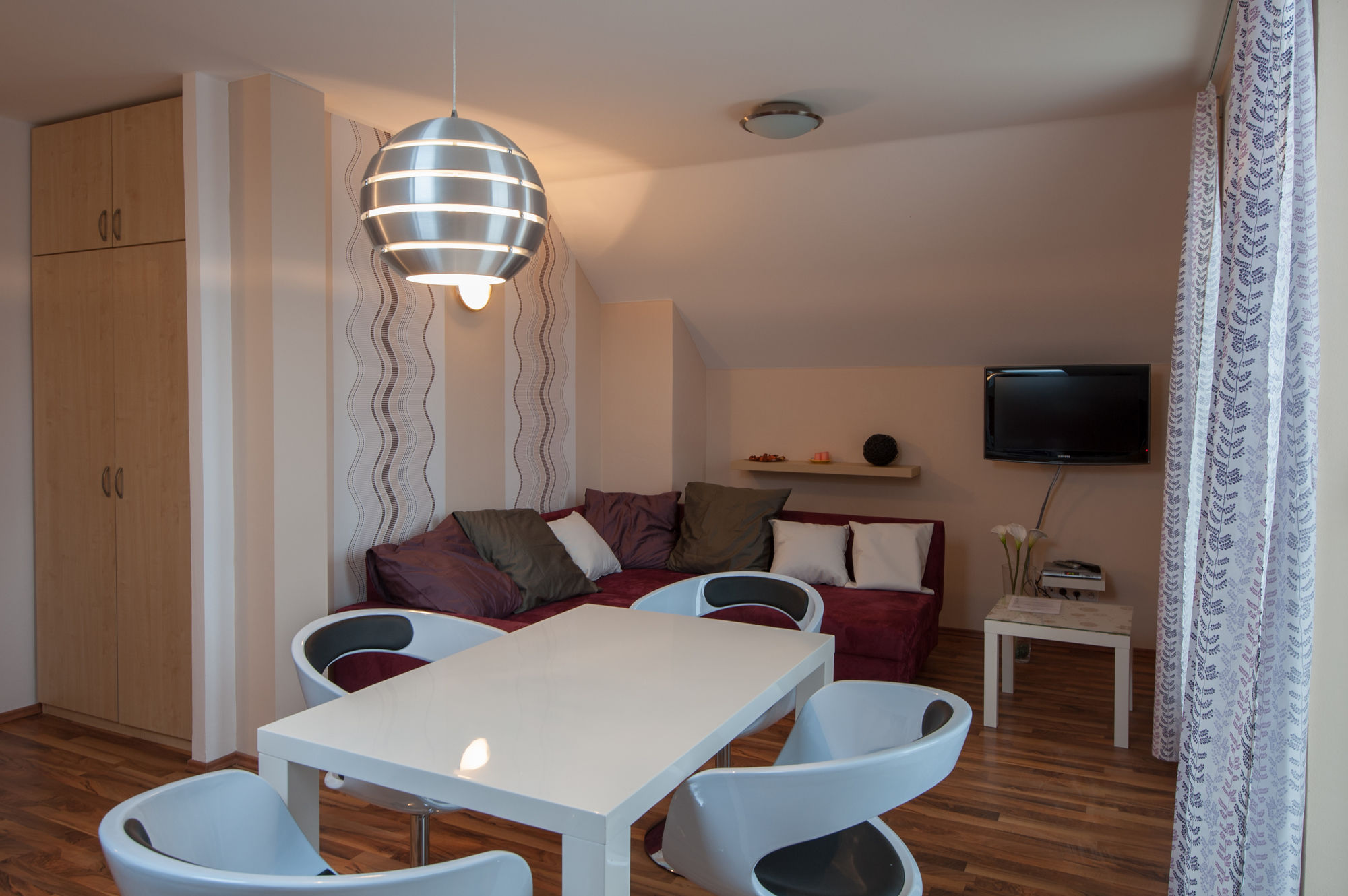 Фото Hotel Garni Pod Skalkou