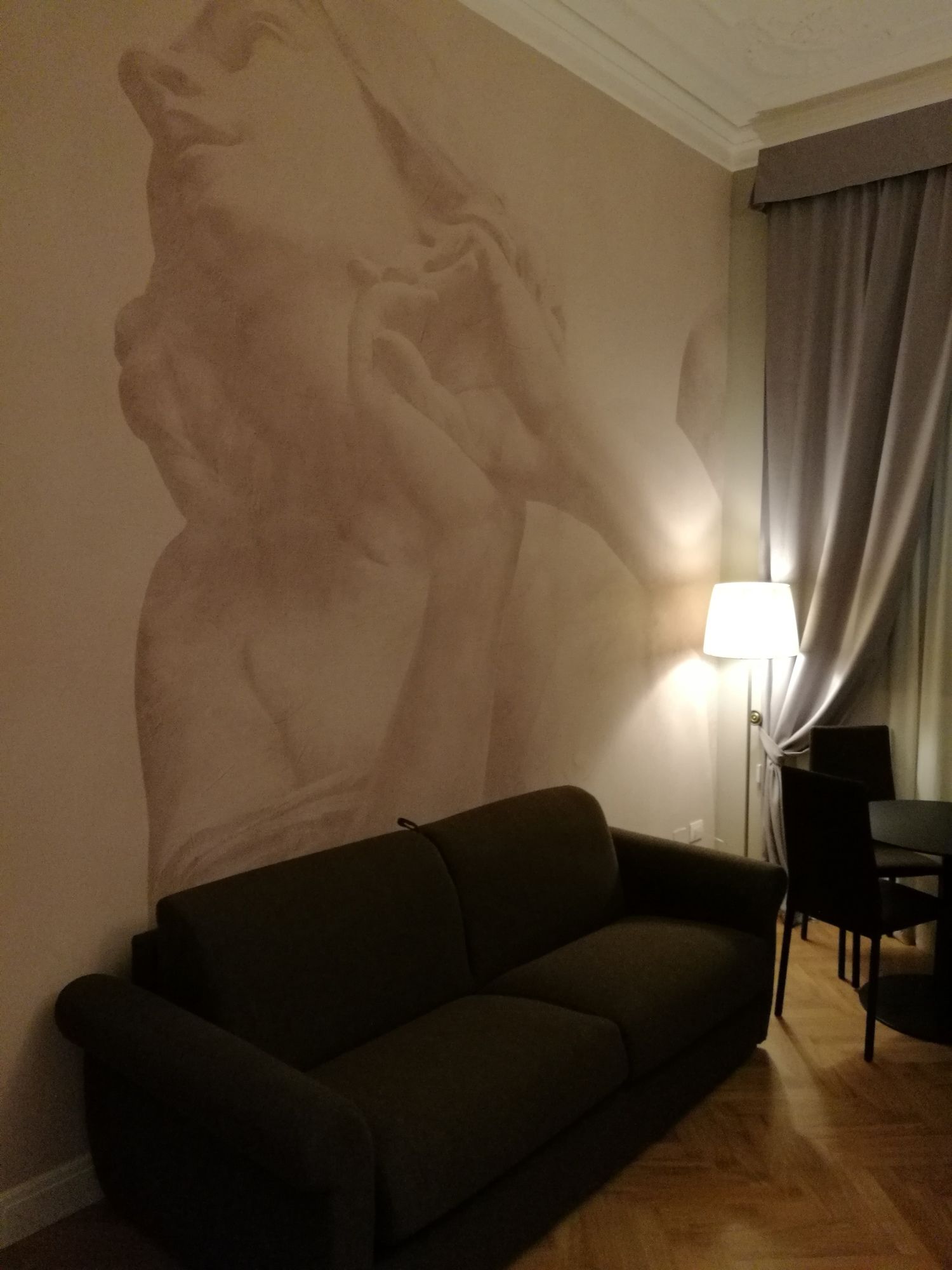 Фото Daphne Guest Hause