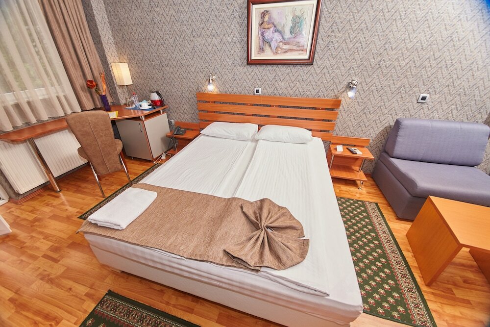 Фото Hotel Leonardo